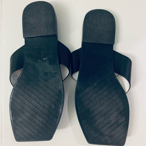 Zara Thong Sandals - Picture 2 of 2